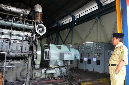 Bupati Wardan Datangi Kantor PLN Rayon Tembilahan dan Pembangkit Parit 4